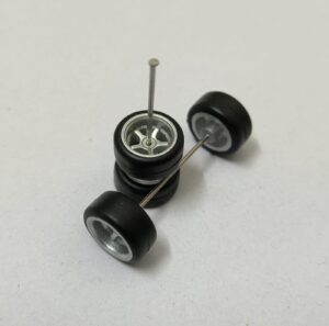 Rubber Tyres/Wheels for 1/64 Scale Set (M25)
