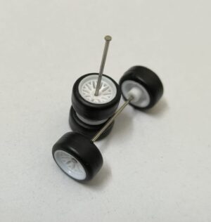 Rubber Tyres/Wheels for 1/64 Scale Set (M17)