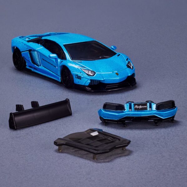 Hot Wheels Elite 64 Series LBWK Lamborghini Aventador LP 700-4 - Image 3