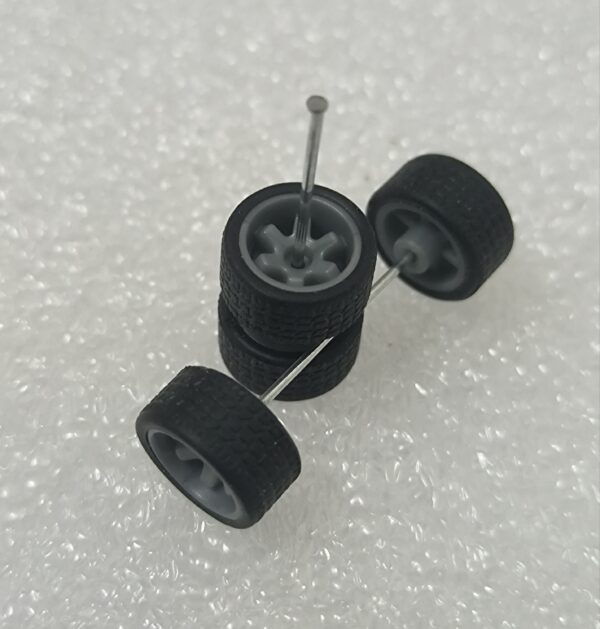 Rubber Tires/Wheels for 1/64 Scale Models (M42)