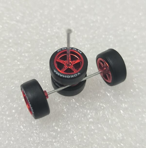 Premium Rubber Tires/Wheels for 1/64 Scale Set (M35)