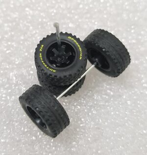1/64 Off road Rubber wheels/tyres Set (M12)