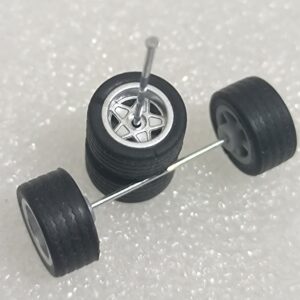 Ferrari F40 Rubber Tyres/Wheels for 1/64 Scale Models (M52)